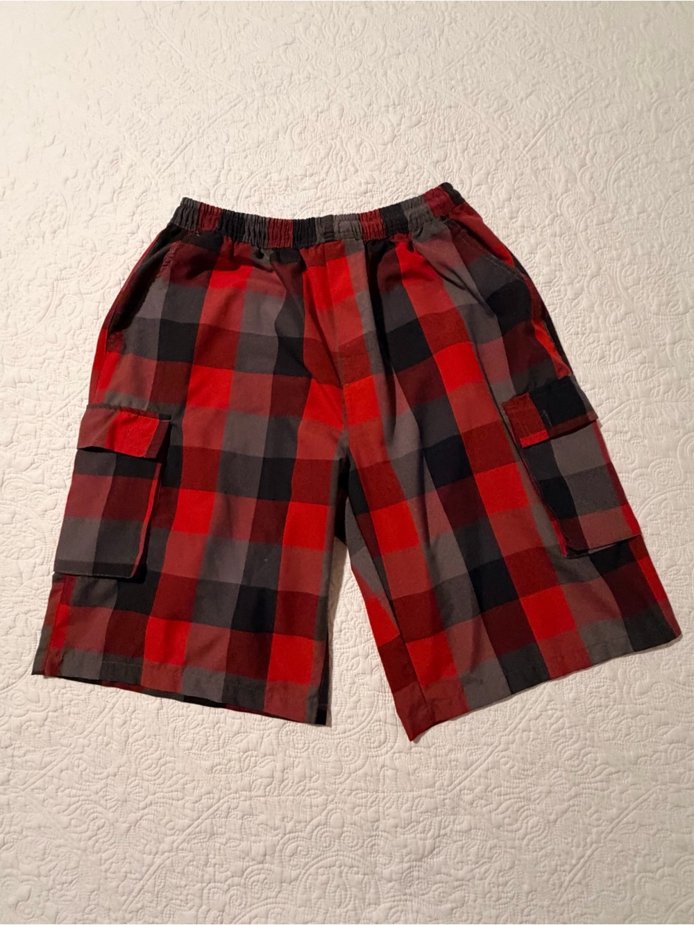 Original Deluxe | Men's Plaid Elastic Waist Cargo Shorts | Size XXL | Red Black
